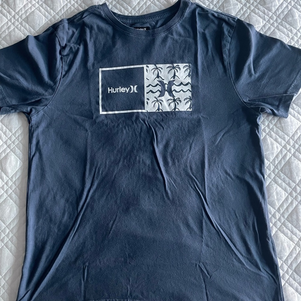 Men’s Hurley t-shirt. Size medium